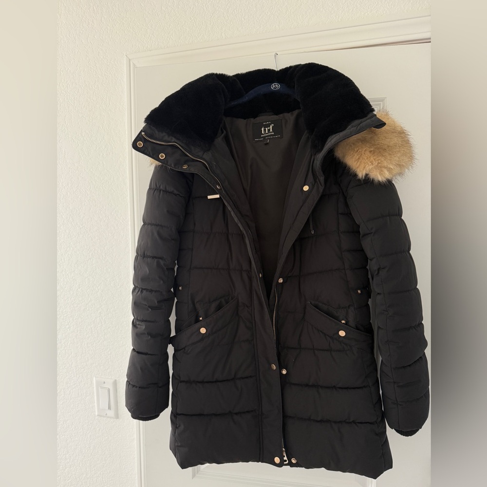 Zara Black Puffer Jacket with Fur Hood - Picture 2 of 9
